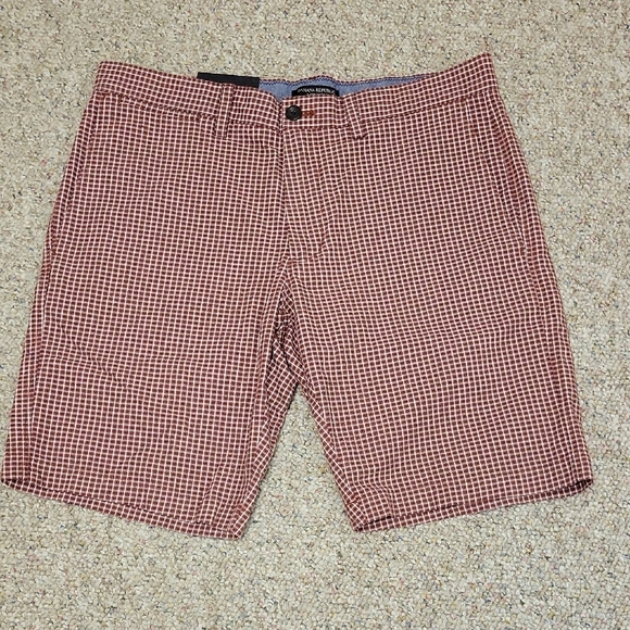 Banana Republic Aiden Slim Fit Shorts in Red Plaid Sz 32 New With Tags - Picture 1 of 6